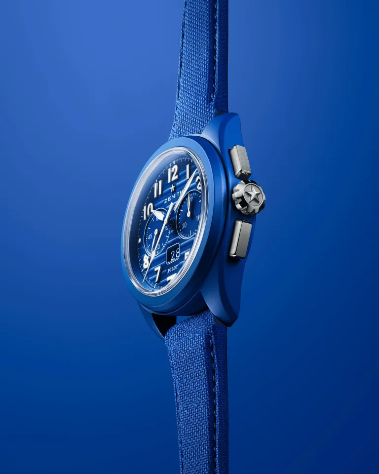 Бесконечное небо: Zenith отмечает 160-летие эксклюзивной синей коллекцией часов
