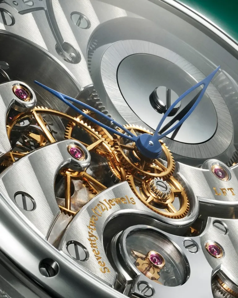 Космонавты, джунгли и самураи: в Louis Vuitton представили новую коллекцию часов