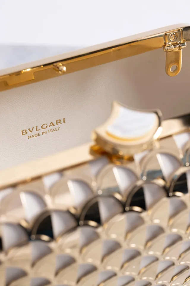 Интервью с креативным директором аксессуаров в Bvlgari – Мэри Катранзу