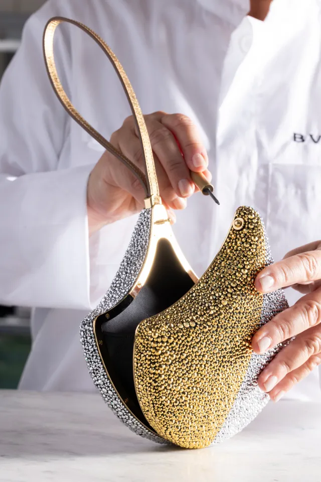 Интервью с креативным директором аксессуаров в Bvlgari – Мэри Катранзу