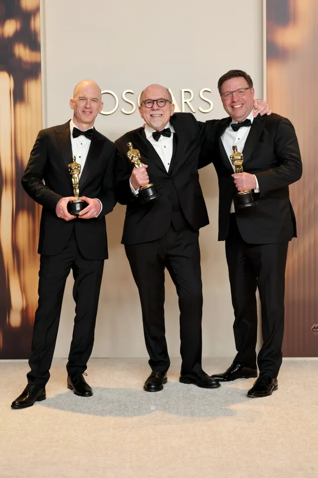 Гарет Джон, Ричард Кинг және Рон Бартлетт, «Дөң: Екінші бөлім» үшін дыбыстық жетістіктер сыйлығының иегерлері | Getty Images