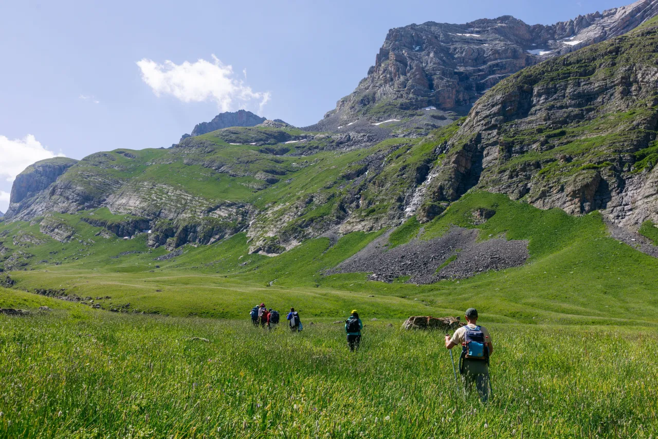 Испытание огнем: путешествие на озеро Эшенкул в Кыргызстане