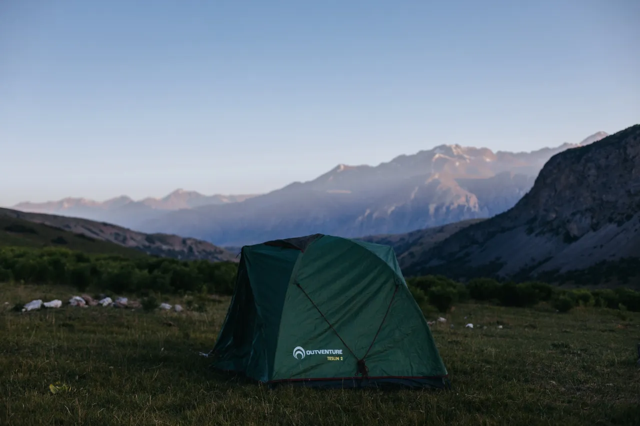 Испытание огнем: путешествие на озеро Эшенкул в Кыргызстане