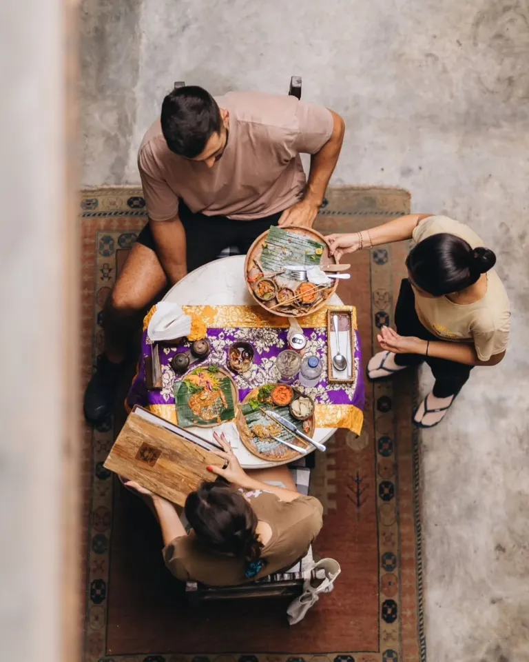 Instagram @sunsunwarung