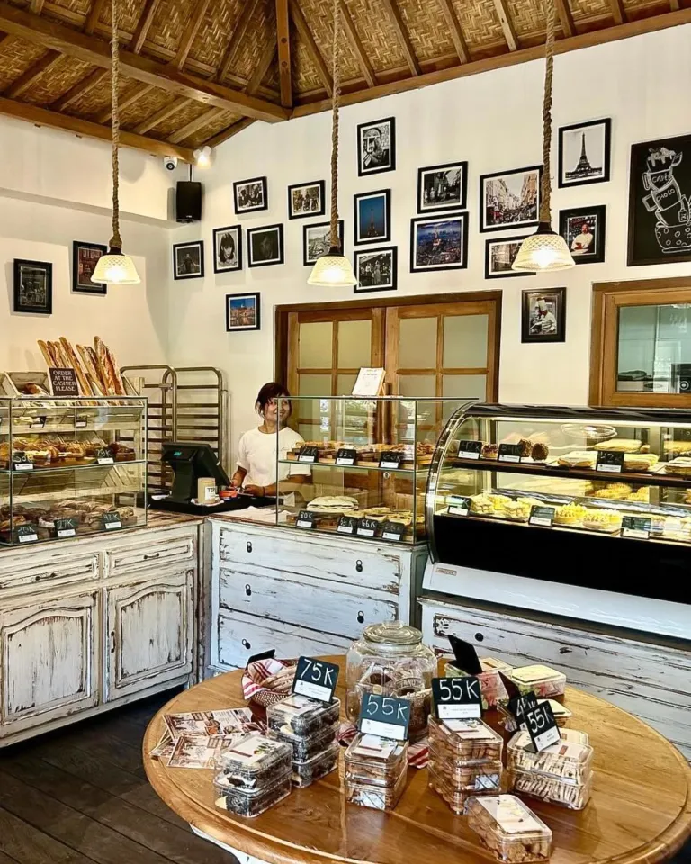 Instagram @junglebakerylembongan