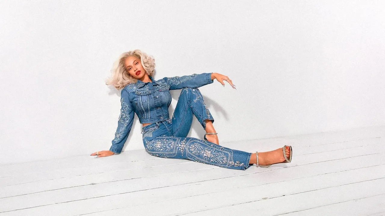 Beyoncé | Instagram @levis