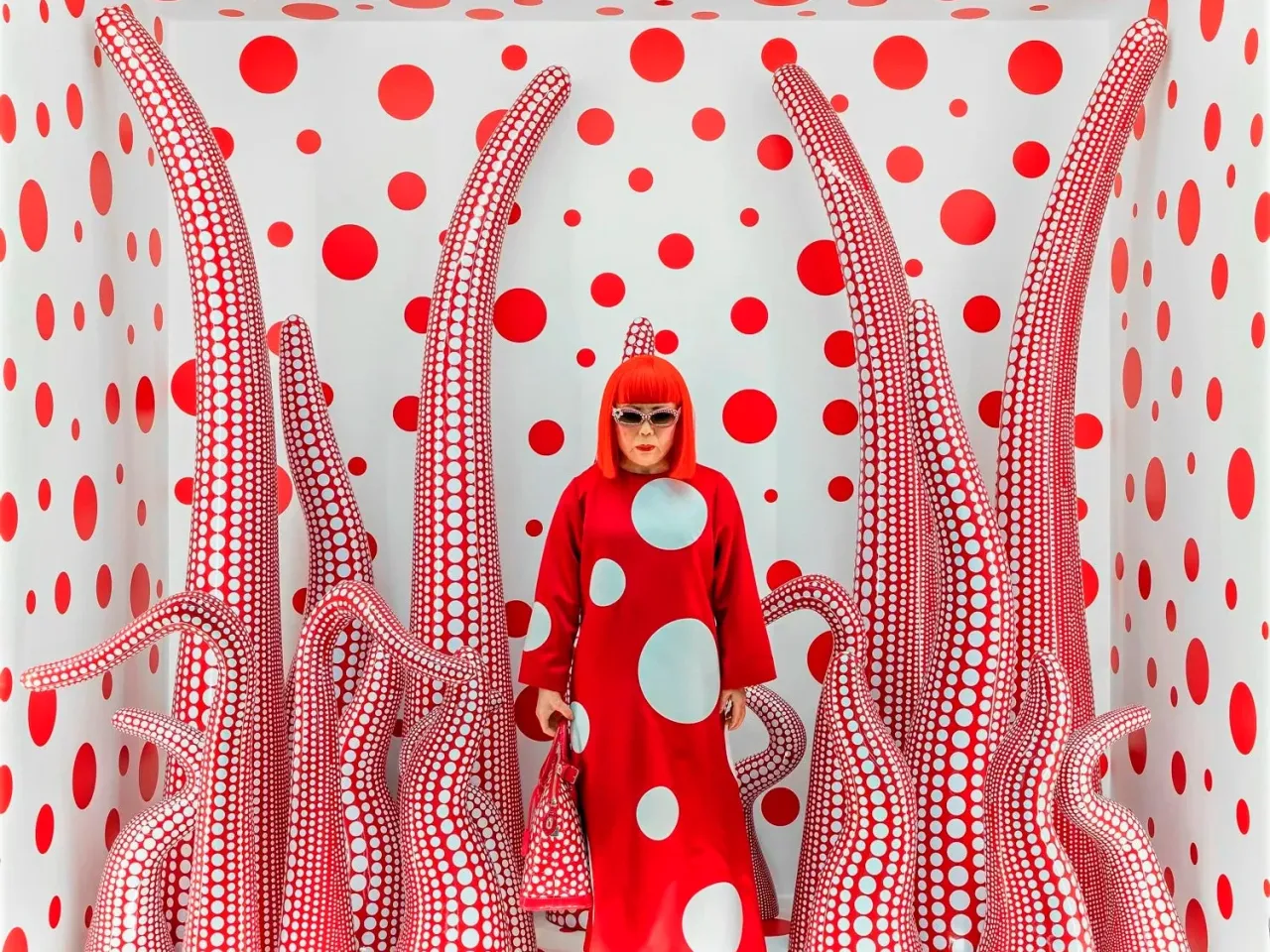 Яёи Кусама | Instagram: @artsociety.alm