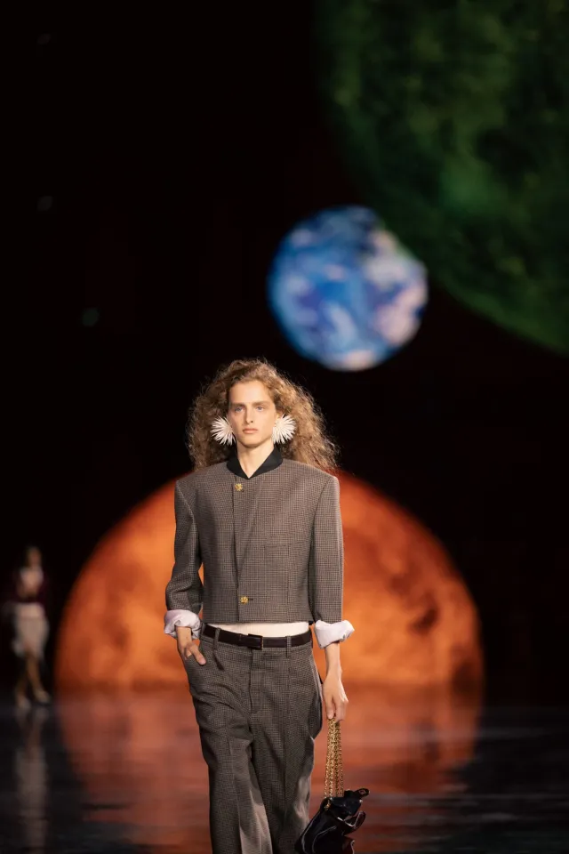 Матье Блази представил свою первую женскую коллекцию для Chanel