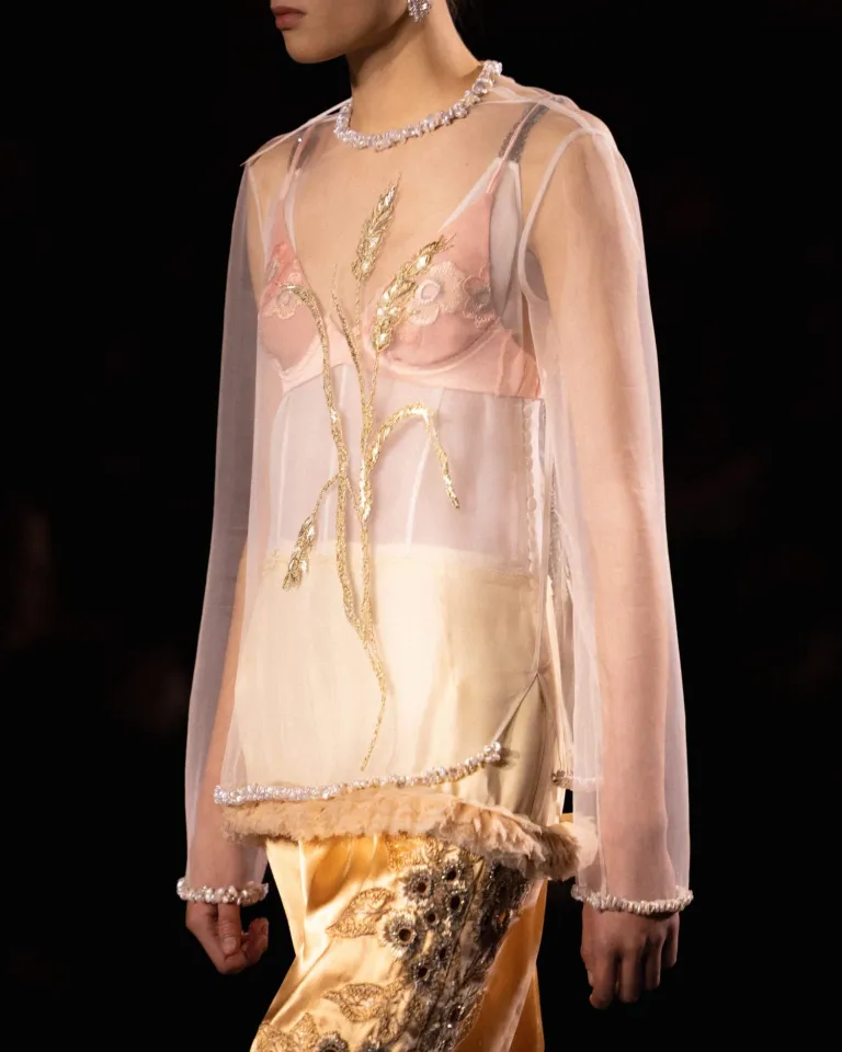 Матье Блази представил свою первую женскую коллекцию для Chanel