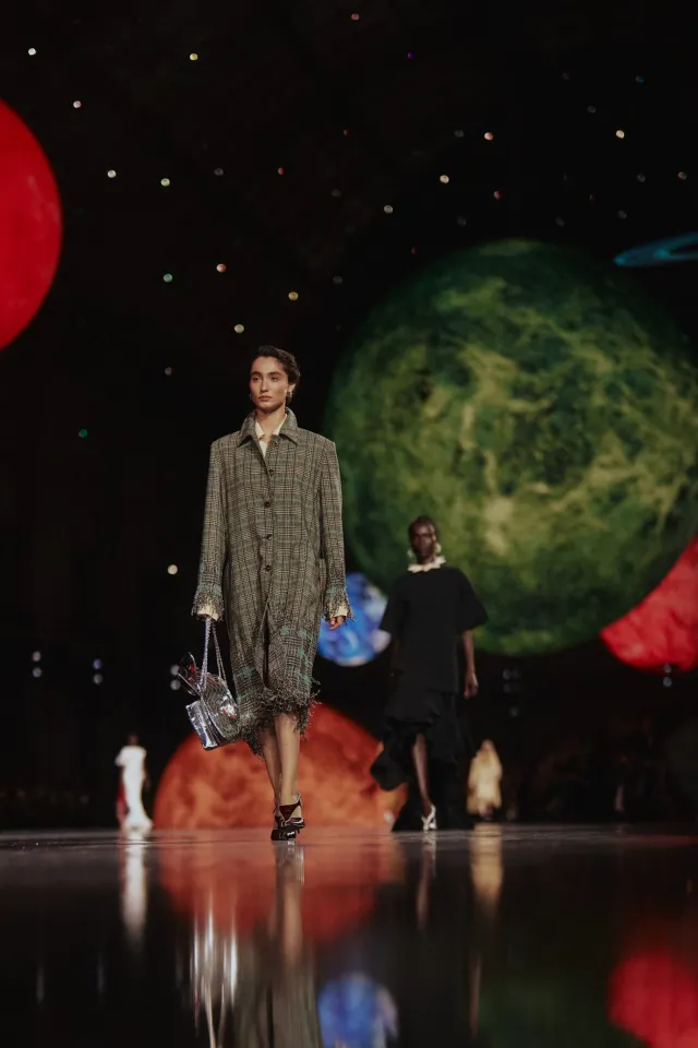 Матье Блази представил свою первую женскую коллекцию для Chanel