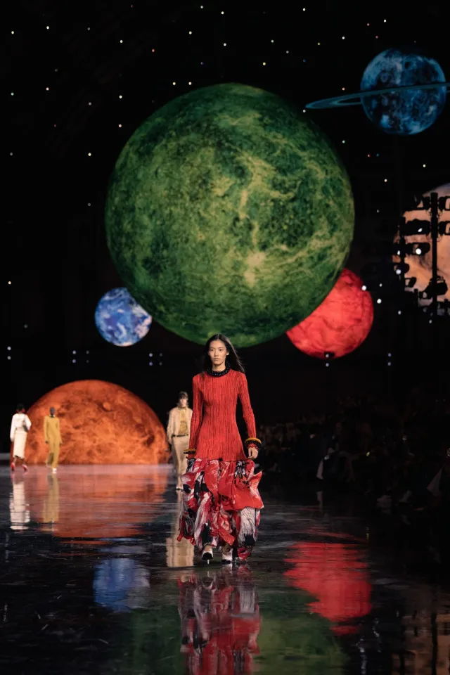 Матье Блази представил свою первую женскую коллекцию для Chanel