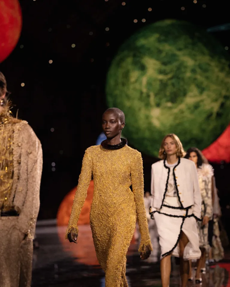 Матье Блази представил свою первую женскую коллекцию для Chanel