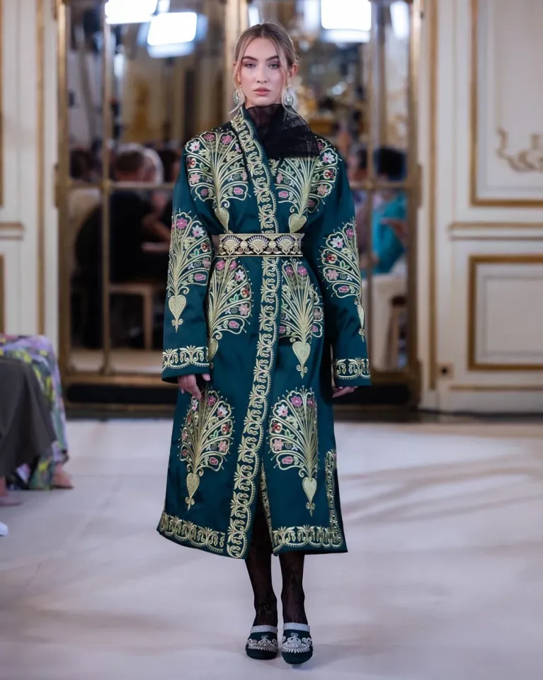 LALI x SALTANAT: узбекская вышивка и казахстанские украшения в Париже