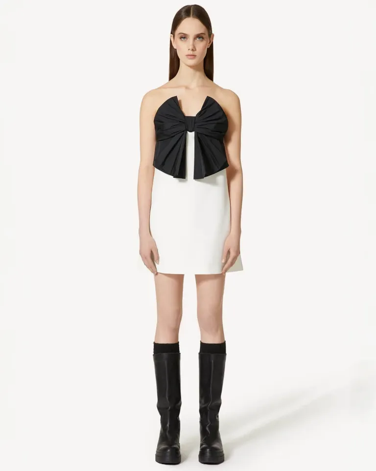 RED Valentino, Платье мини с бантом | Фото: tiffany-boutique.com