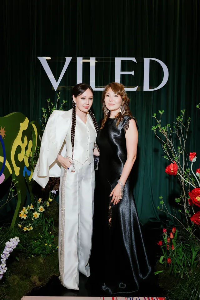 Алена Шенесары және Индира Шагирова