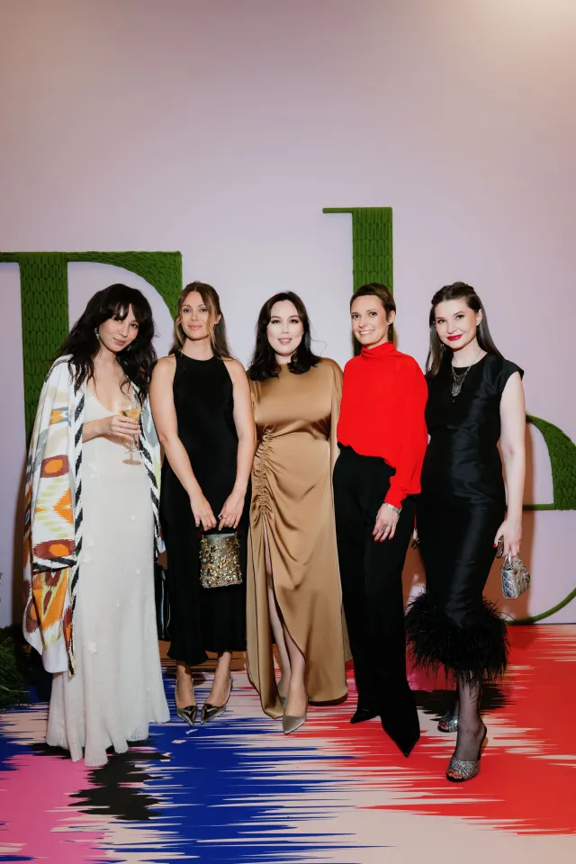 Әсем Беделова, Юлия Төлеу, Анара Кукиева, Ксения Шенцова, Мария Подгорбунская