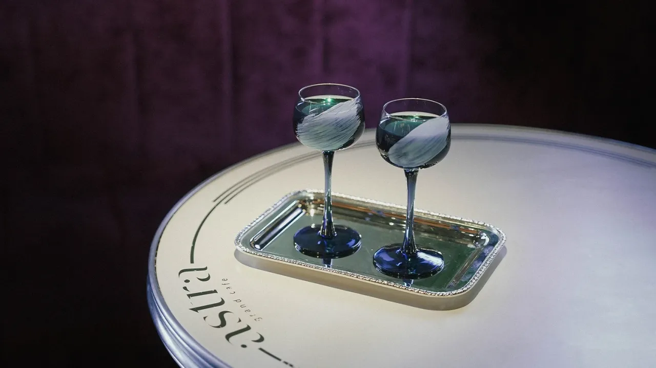 Кураж в бокале: новогодние коктейли с характером