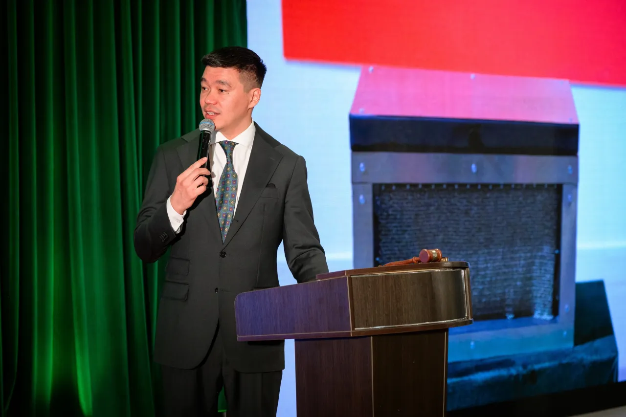 Данияр Алшынов