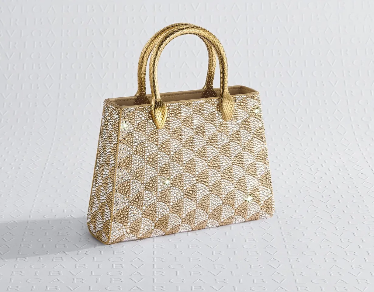 Ювелирные сумки: новая коллекция кожаных аксессуаров Bvlgari