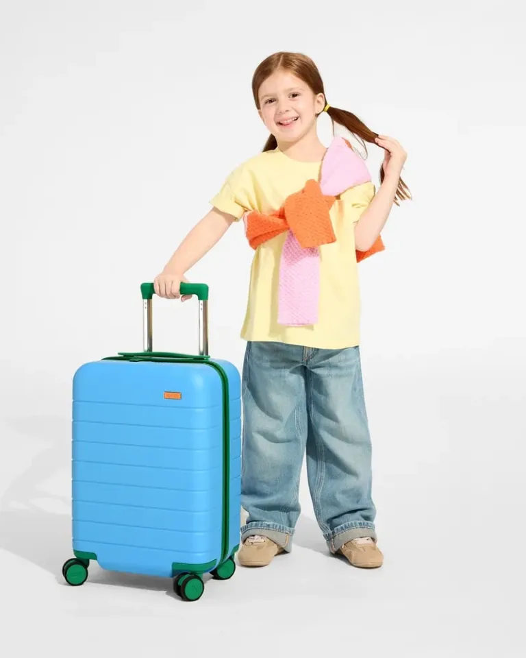 The Kids Carry-On| Away