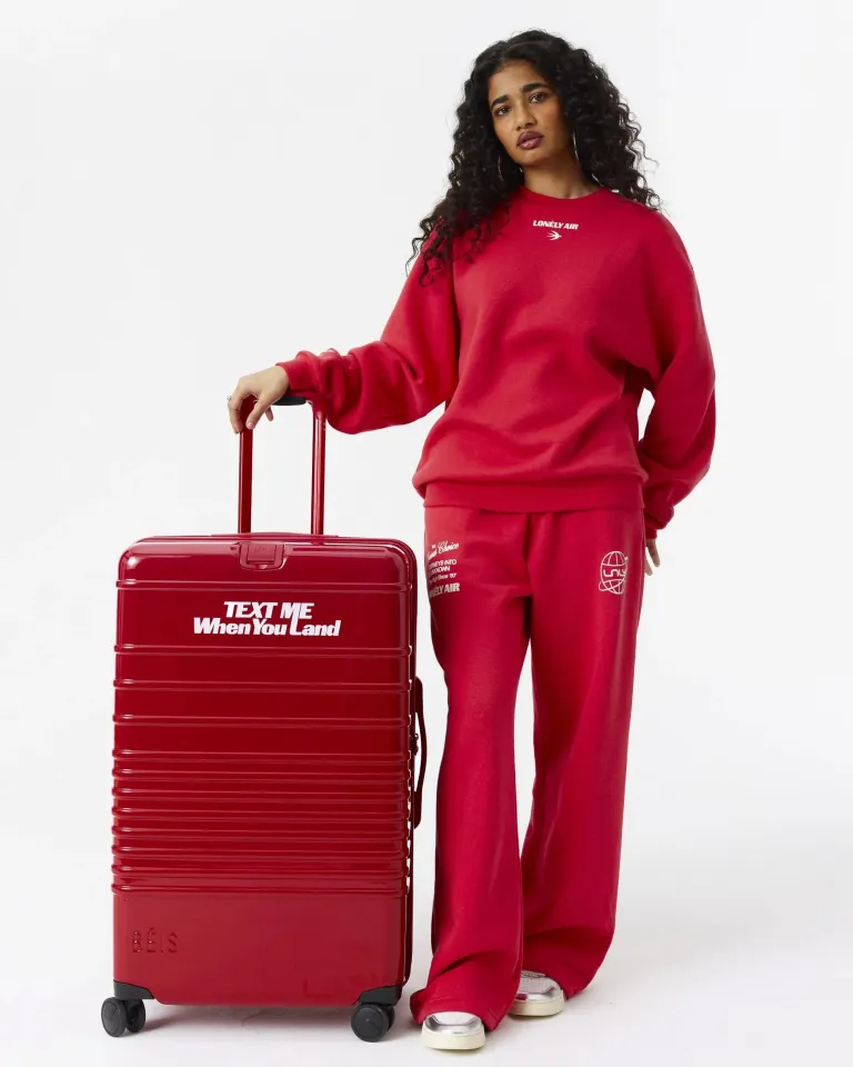 The Large Check-In Roller
in Text Me Red | Béis