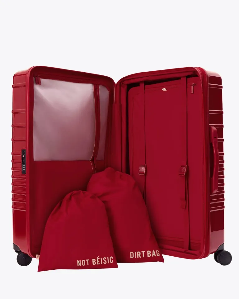 Чемоданное настроение: восемь вариантов для стильных каникул