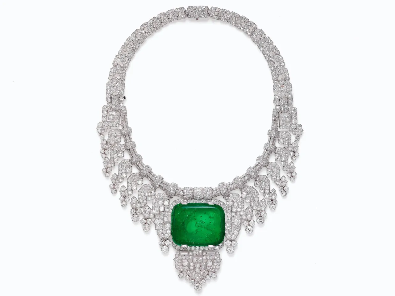 Колье, Cartier London, специальный заказ Леди Гранар, 1932 год. Фотограф: Нильс Херрманн для коллекции Cartier.