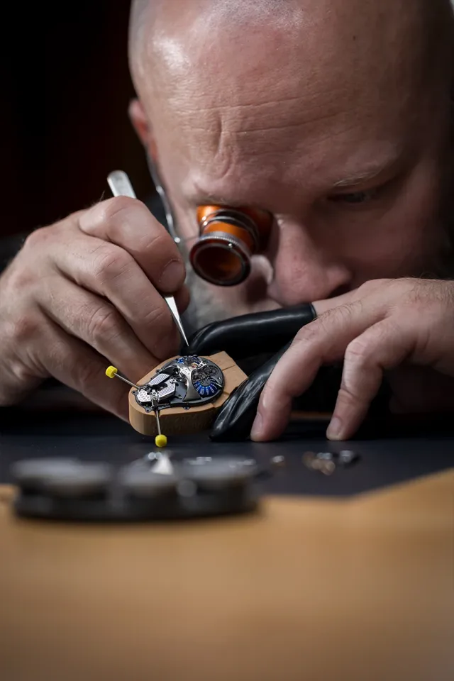 BVLGARI x MB&F: новая эра часов Serpenti