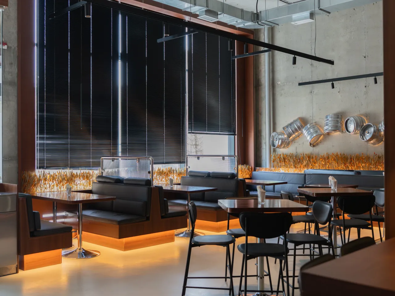 Бар без адреса, кафе из прошлого, пивная биржа и другие новые места в Алматы