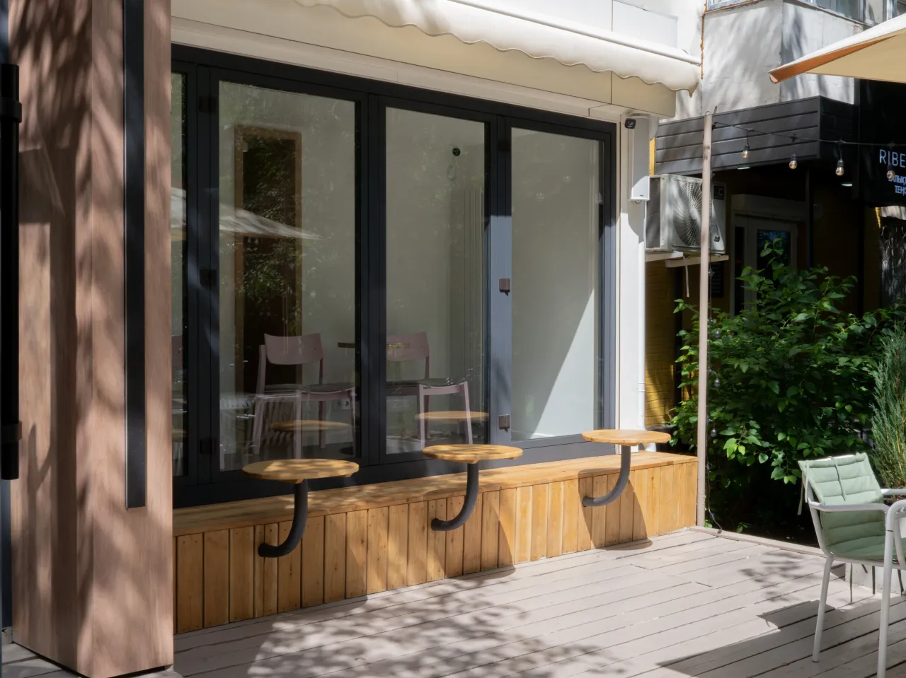 Бар без адреса, кафе из прошлого, пивная биржа и другие новые места в Алматы