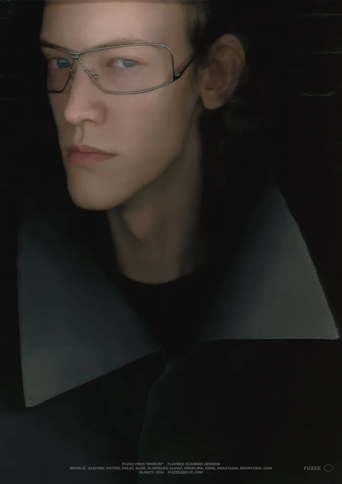 Tatler Lens: модели FUZZZ в плену технологий