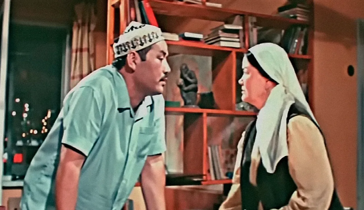 Кадр из фильма «Ангел в тюбетейке»