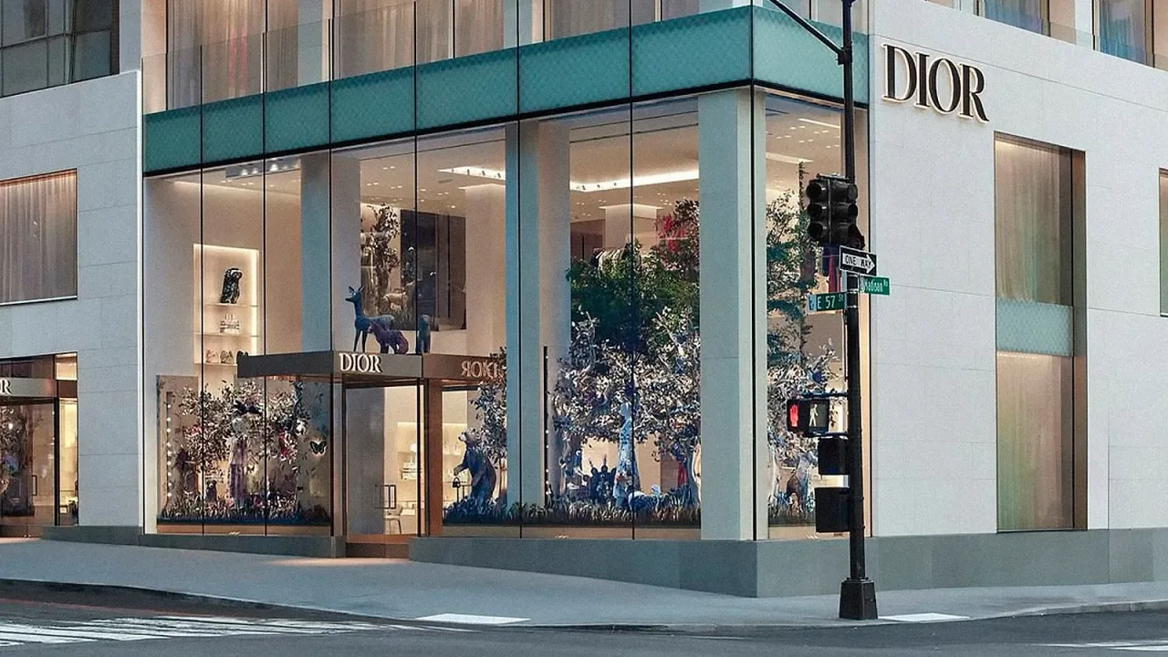 Фасад нового House of Dior