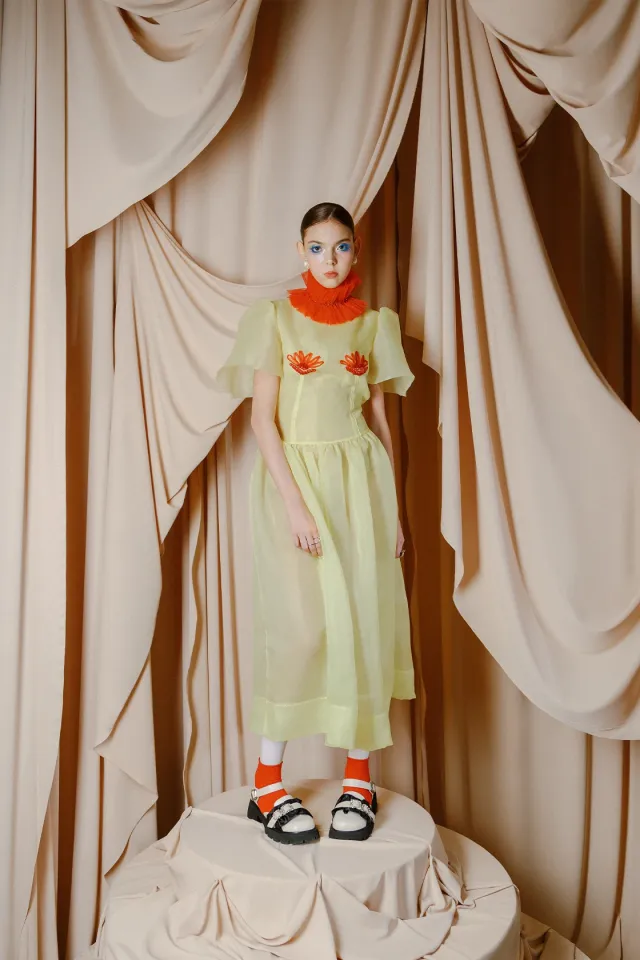 Аяқ киім: @larossa.kz