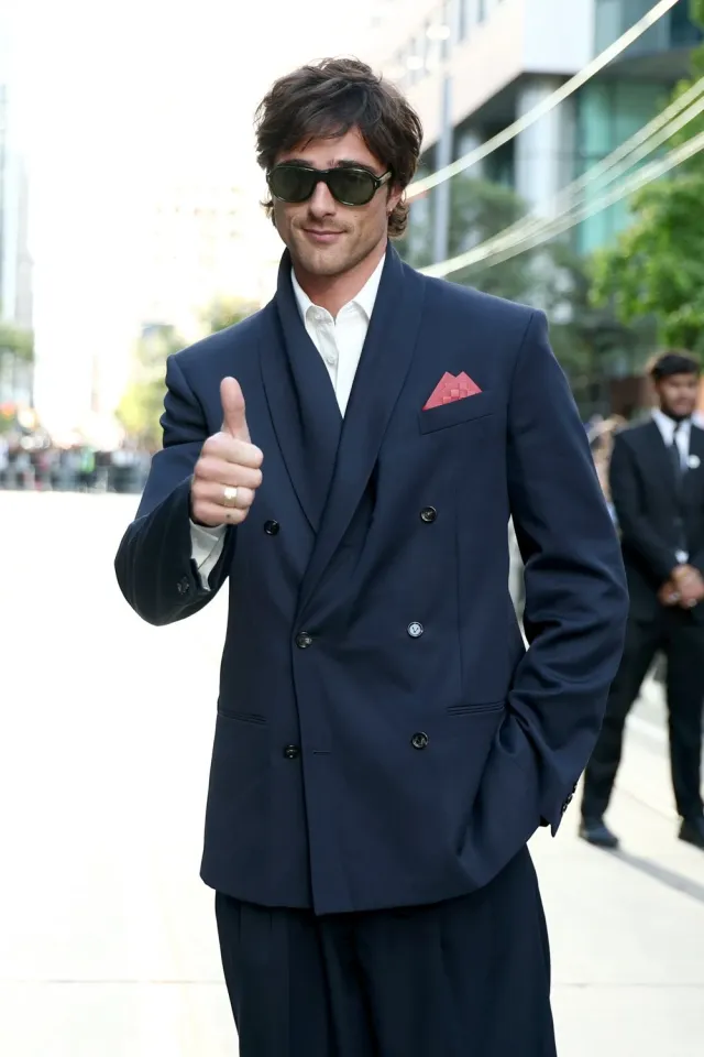 Джейкоб Элорди 2025 жылғы Торонто халықаралық кинофестивалінде өткен «Франкенштейн» фильмінің премьерасында