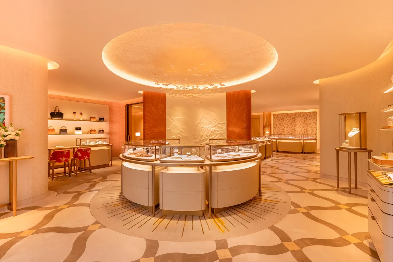 Шелковый путь Cartier: как прошло открытие обновленного бутика в Алматы