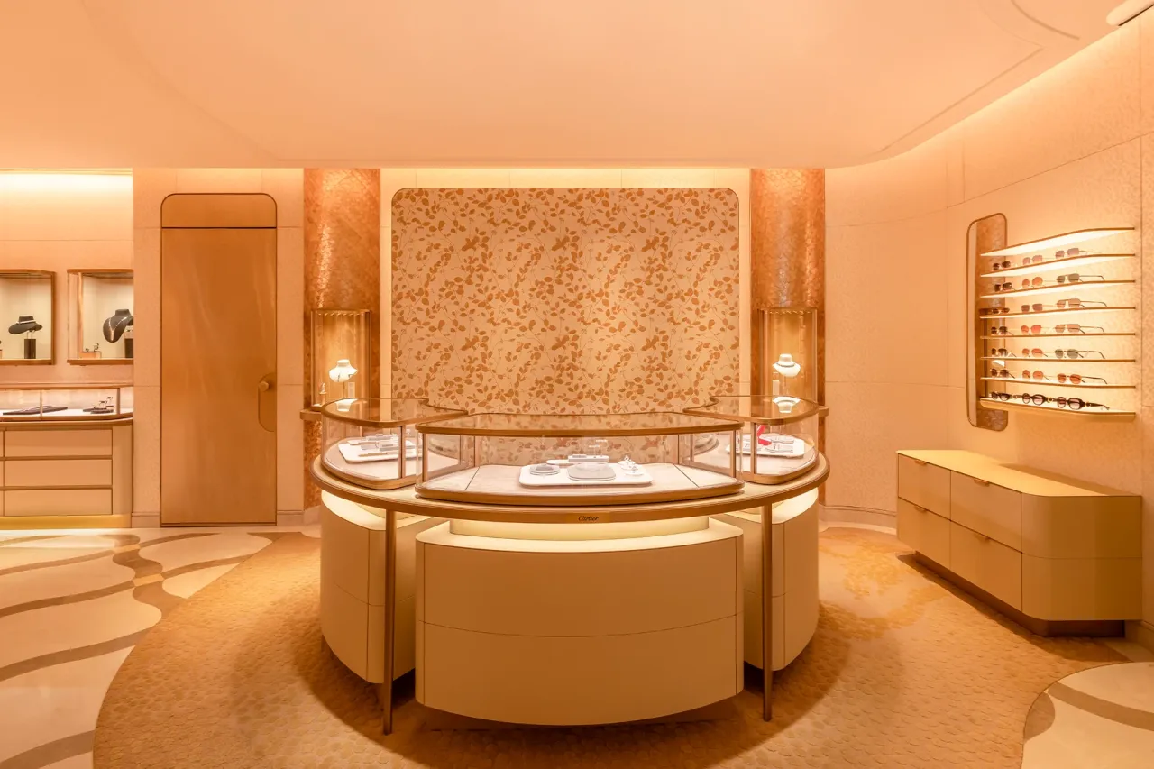 Шелковый путь Cartier: как прошло открытие обновленного бутика в Алматы