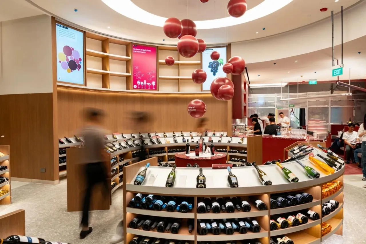 Первый в истории флагманский магазин Vivino в Raffles City, Сингапур | Vivino