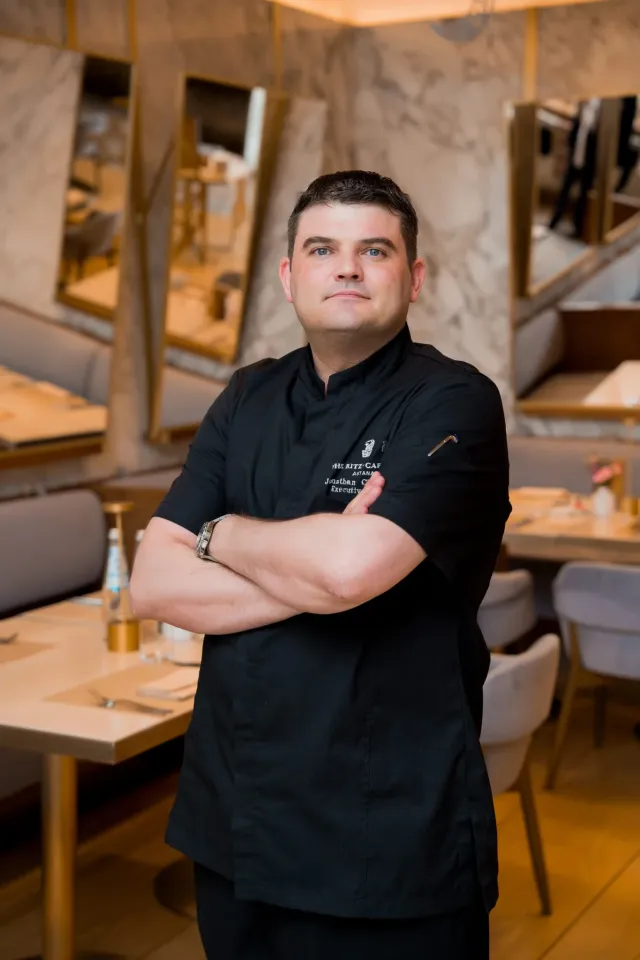Джонатан Чалленор | ritzcarlton.com