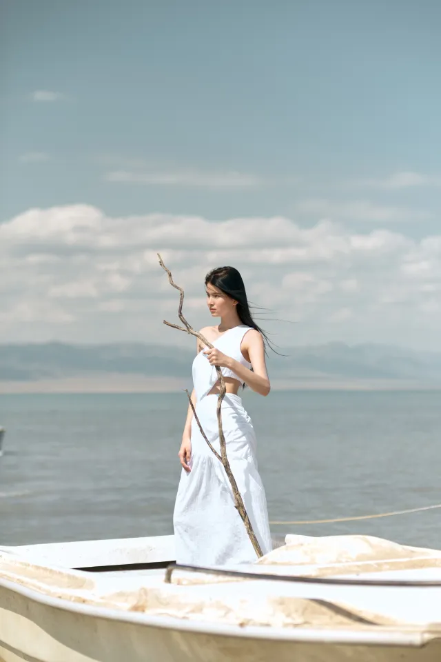 Tatler Lens: границы неизведанного на Капчагае