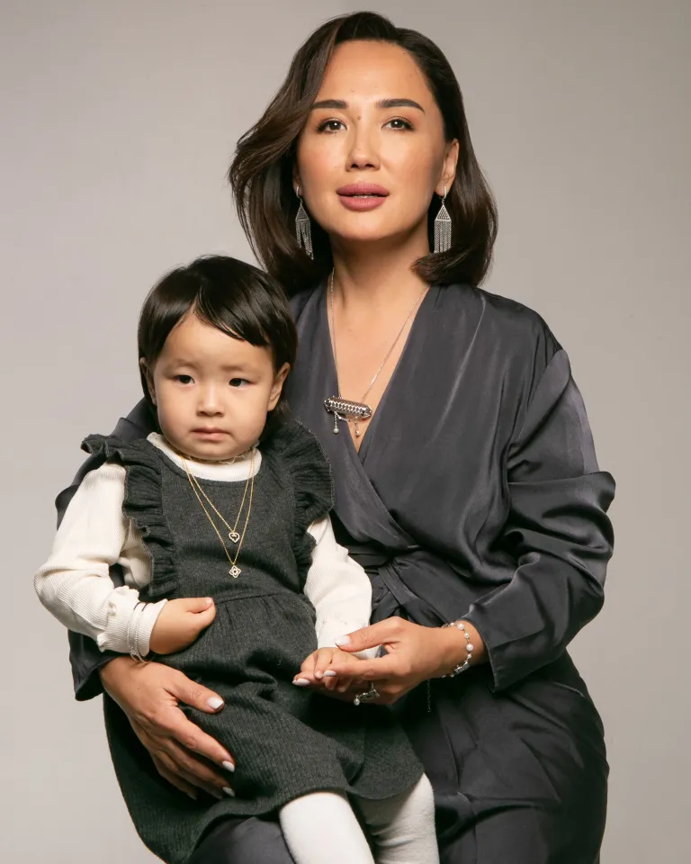 На ребенке: Подвеска «Мать и дитя»