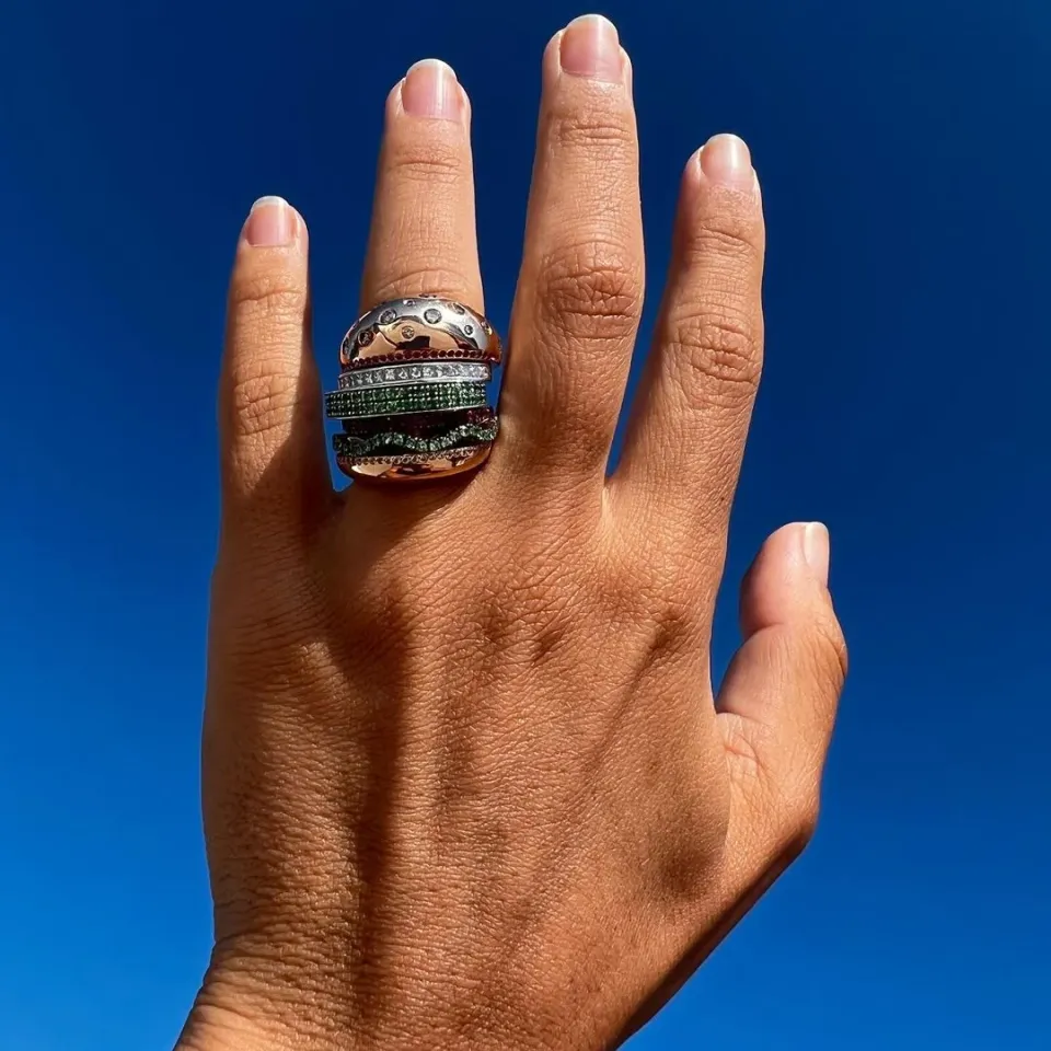 Украшения Nadine Ghosn | Instagram @nadineghosnjewelry