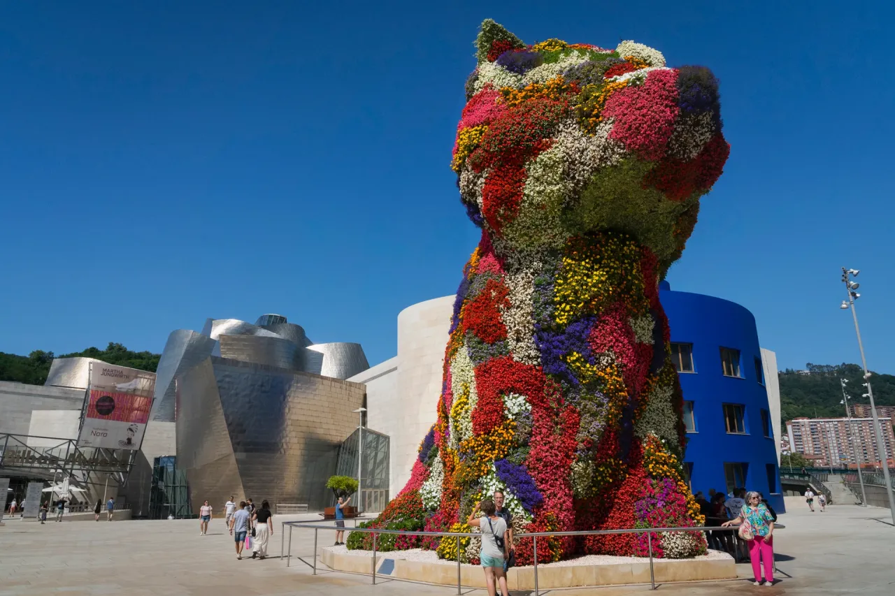 За первые три года работы Музея Гуггенхайма в Бильбао все
средства, потраченные из городской казны на строительство
комплекса, вернулись в виде налогов | Getty Images