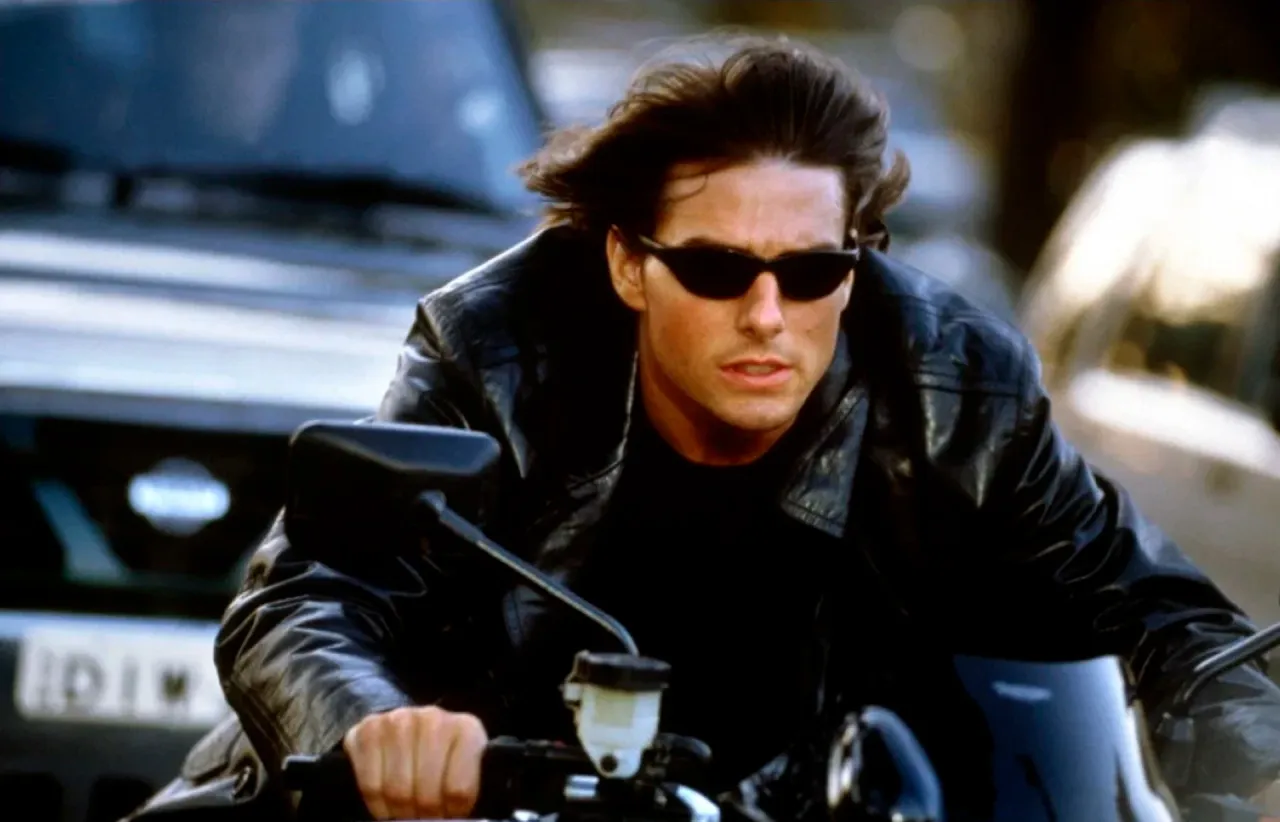 «Mission: Impossible 2» фильмінен кадр | Кинопоиск