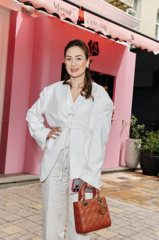 «Афиша» в розовом: Lancôme отмечает 90 лет