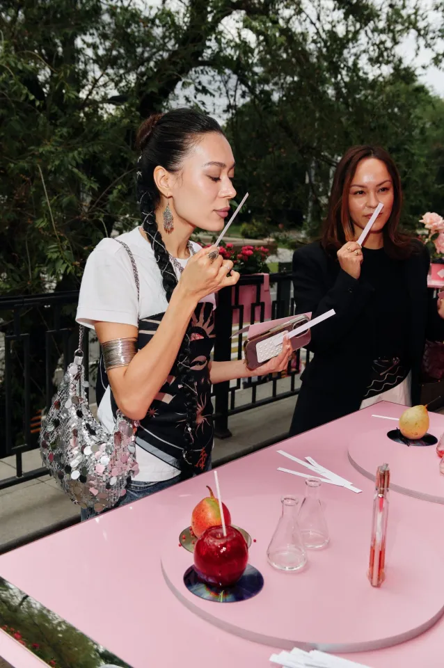 «Афиша» в розовом: Lancôme отмечает 90 лет