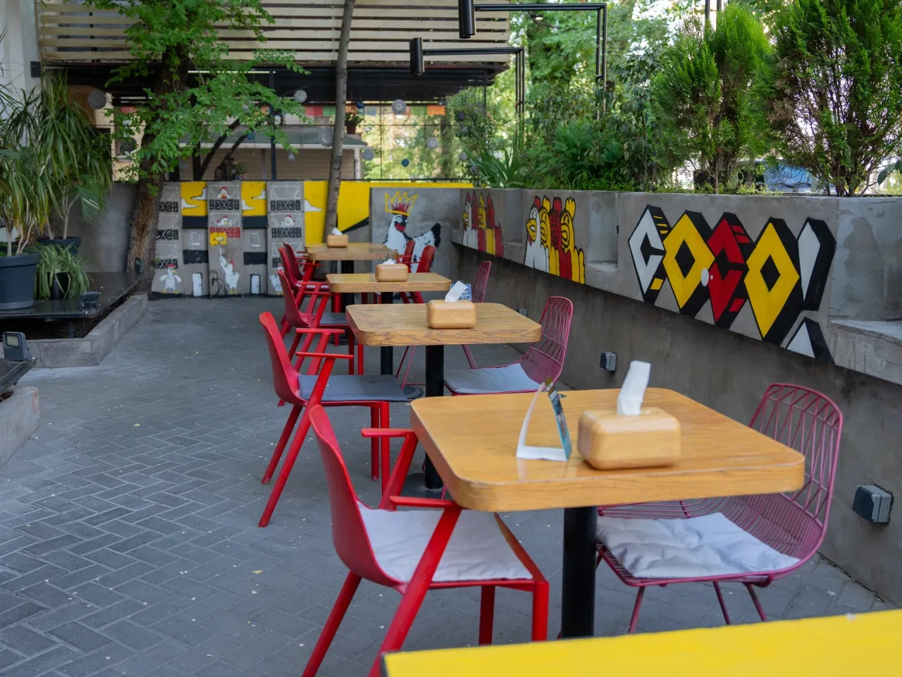 Столики с красивым видом: лучшие летники Алматы