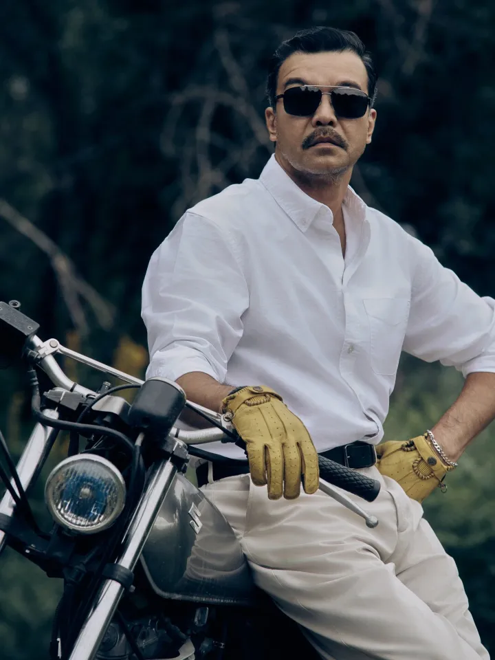 Окружающая жизнь – это хаос: интервью с Азизом Бейшеналиевым