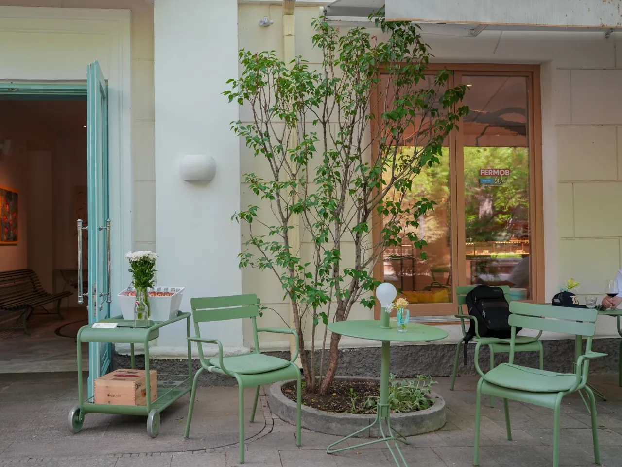 Столики с красивым видом: лучшие летники Алматы