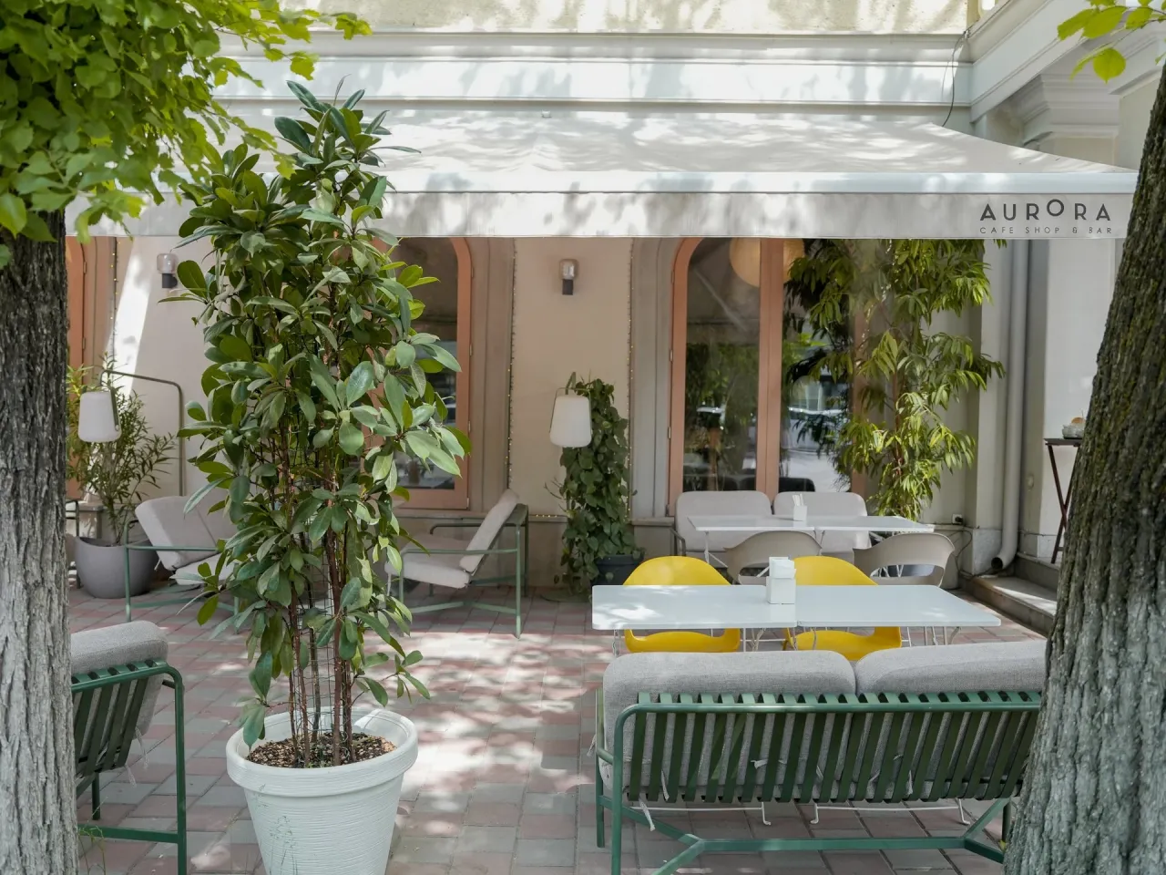 Столики с красивым видом: лучшие летники Алматы